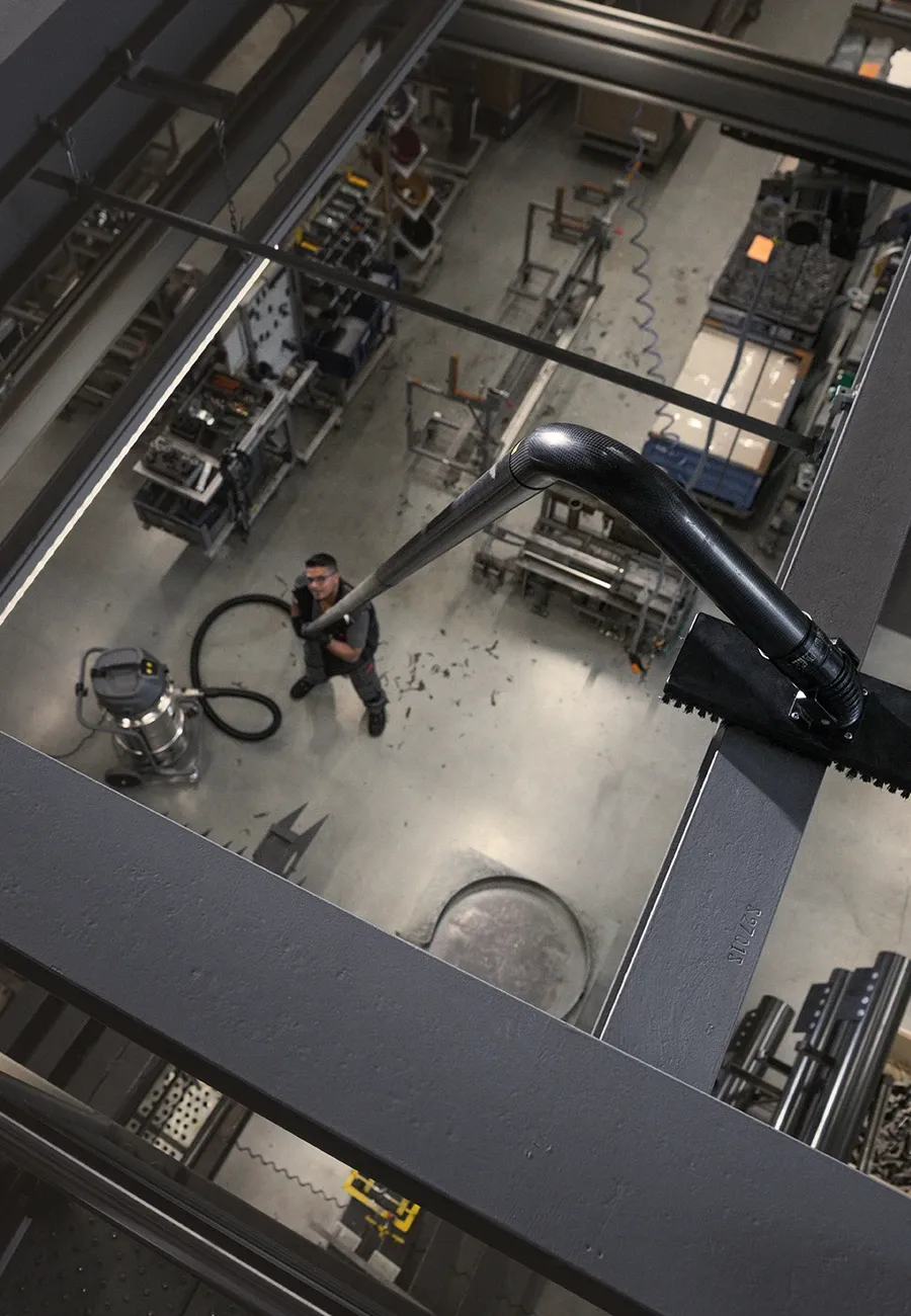 Shootingmotiv einer Werkstatt aus der Vogelperspektive
